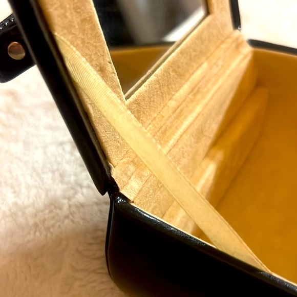 BUY NOW🖤🖤🩶GENUIN LEATHER JEWELRY BOX WITH MIROR 🩶🖤🖤 - Picture 9 of 12